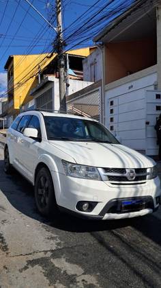 FIAT FREEMONT 2.4 PRECISION 16V GASOLINA 4P AUTOMÁTICO